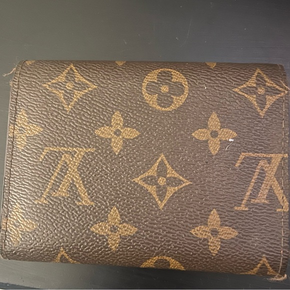 Compact Mini Wallet – Elegant and Functional designer - Picture 2 of 4